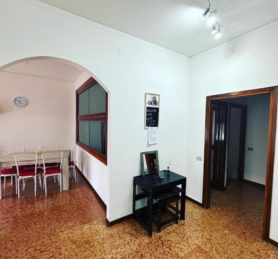 Love Loft Casa Vacanza Lecco Exterior foto